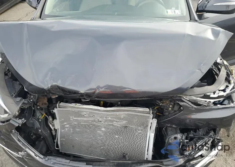 2018 Hyundai Santa Fe Sport z USA, uszkodzony, nr VIN 5XYZUDLB6JG559712